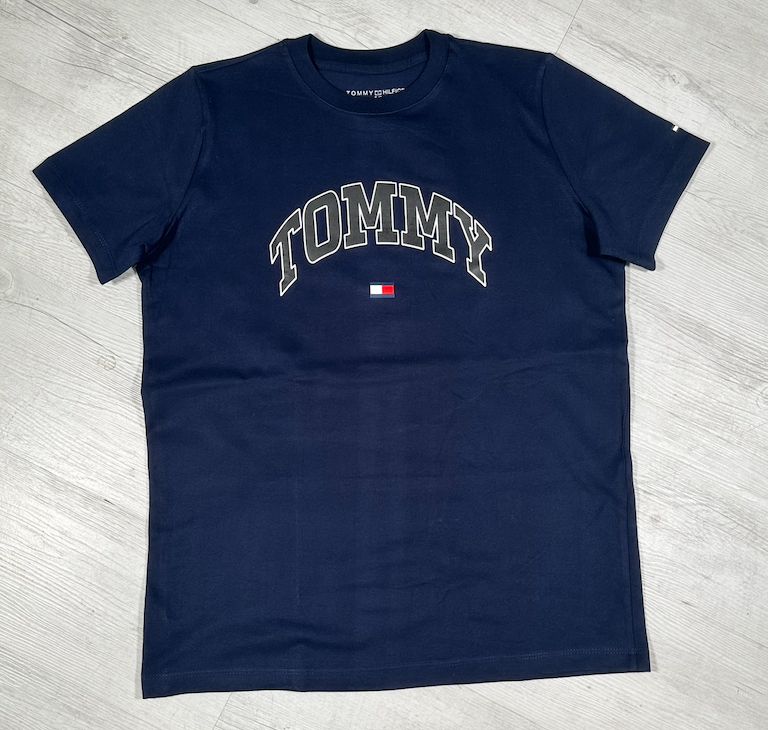 Camiseta Tommy Arco